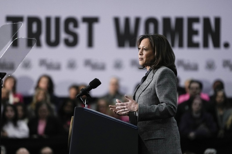 Kamala elige a un gobernador progresista como vice y arrancan una gira por siete estados Kamala elige a un gobernador progresista como vice y arrancan una gira por siete estados
