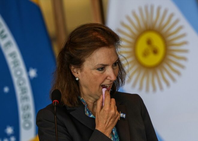 Alerta en Cancillería por el inminente traslado a Defensa de dos bases de la Antártida Alerta en Cancillería por el inminente traslado a Defensa de dos bases de la Antártida