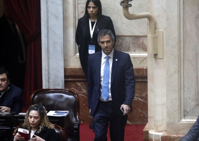 Un diputado libertario patrocina la rebelión de los caddies contra los clubes de golf
