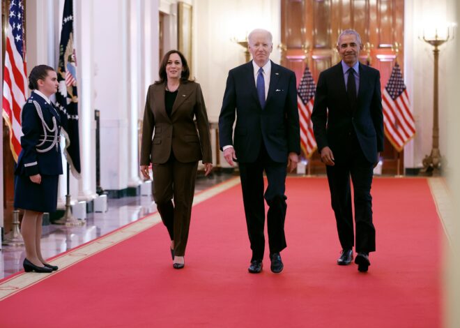Kamala Harris, candidata a la sombra y a la fuga de sus predecesores demócratas Kamala Harris, candidata a la sombra y a la fuga de sus predecesores demócratas