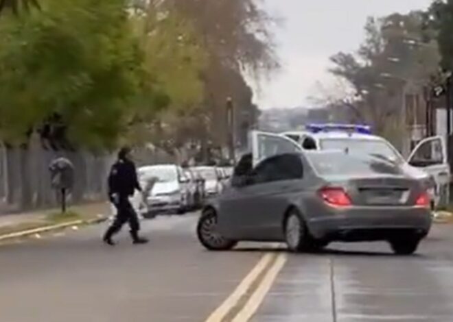 Armados y encapuchados, robaron una empresa en El Palomar y en su huida se tirotearon con la policía
