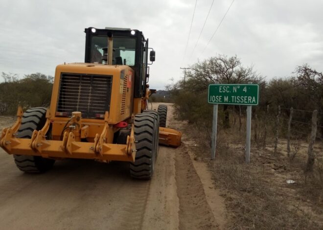 Vialidad Provincial repara caminos en Represa del Carmen y otros puntos del departamento Belgrano Vialidad Provincial repara caminos en Represa del Carmen y otros puntos del departamento Belgrano