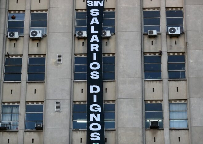 Paro universitario: 48 horas sin clases por la falta de acuerdo entre los gremios y el Gobierno sobre el aumento salarial
