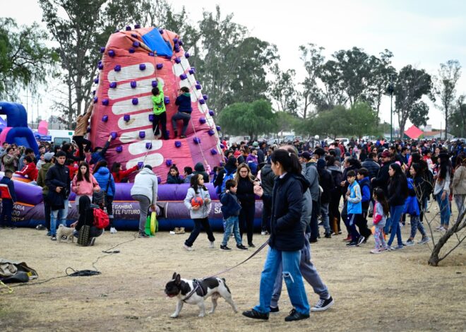 La Expo Emprendedores acompañó el festejo en el Parque La Expo Emprendedores acompañó el festejo en el Parque