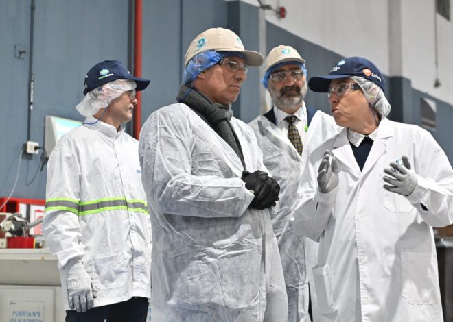 El gobernador Poggi se interiorizó de los proyectos de Amcor Flexibles El gobernador Poggi se interiorizó de los proyectos de Amcor Flexibles