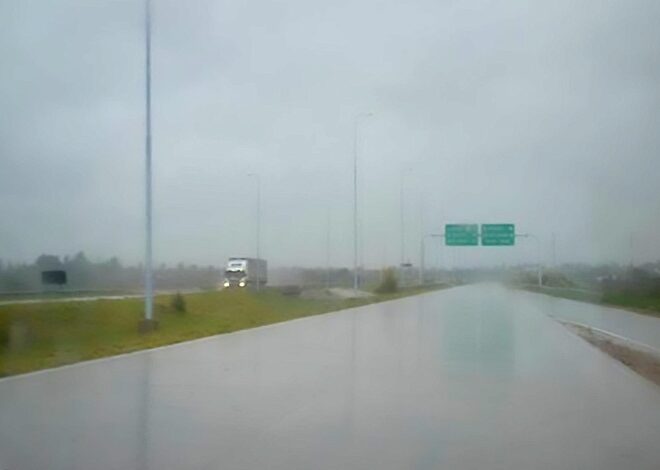 Brindaron recomendaciones para transitar rutas y autopistas en días de lluvia o neblina