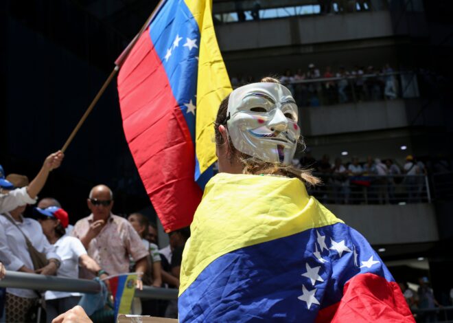 La oposición venezolana mantiene el pulso en la calle ante la represión chavista La oposición venezolana mantiene el pulso en la calle ante la represión chavista