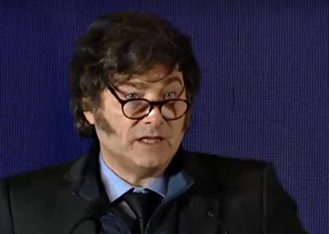 Javier Milei cuestionó el nuevo aumento de las dietas de los senadores y advirtió que “sufrirán las consecuencias” Javier Milei cuestionó el nuevo aumento de las dietas de los senadores y advirtió que “sufrirán las consecuencias”