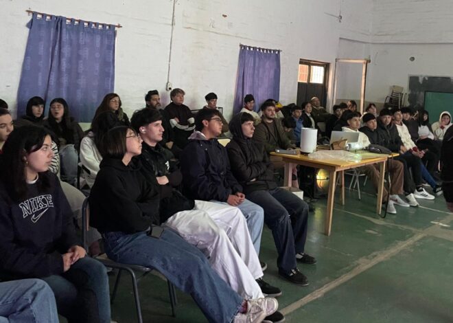 Ciencia e Innovación y la REM siguen con sus charlas en las escuelas