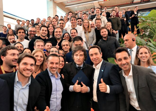 En medio de la pelea con los bancos, Javier Milei visitó a Marcos Galperin y elogió a Mercado Libre