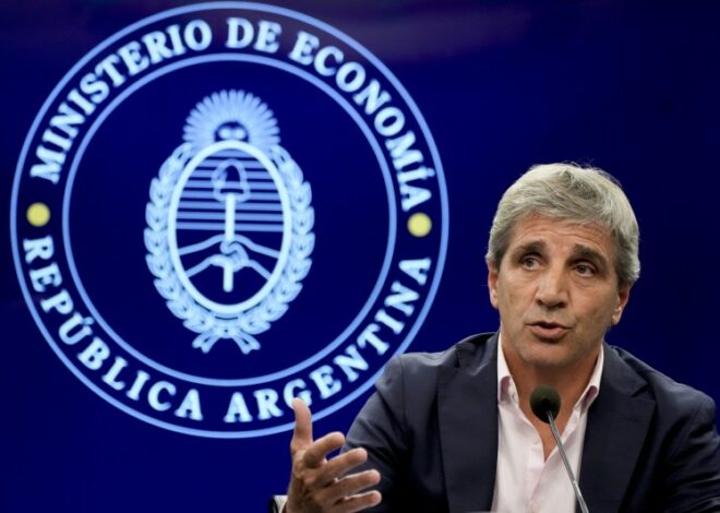 El presupuesto del Gobierno baja el crawling peg al 1,4% y choca con el FMI El presupuesto del Gobierno baja el crawling peg al 1,4% y choca con el FMI