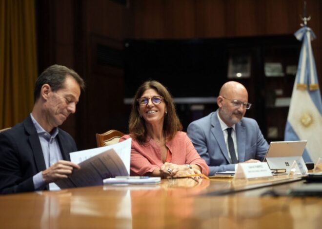 La caída de la recaudación complica el superávit fiscal