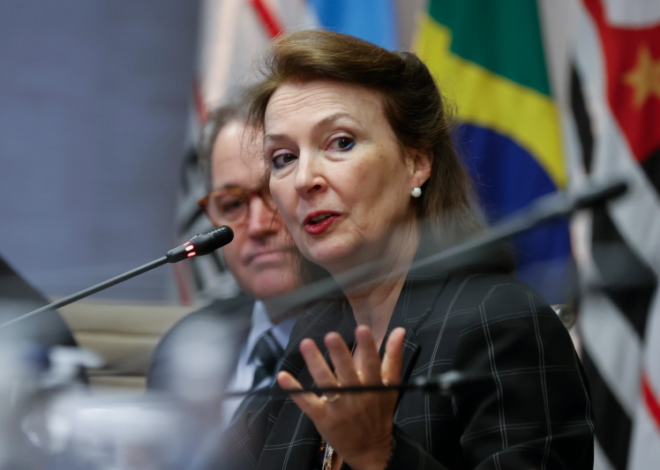 Crece la bronca con el sindicato de diplomáticos y hay presión de las bases para ir al paro Crece la bronca con el sindicato de diplomáticos y hay presión de las bases para ir al paro