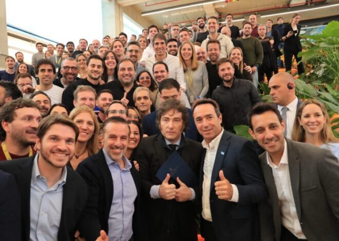 Gesto de respaldo de Milei a Galperín en su pelea con los bancos