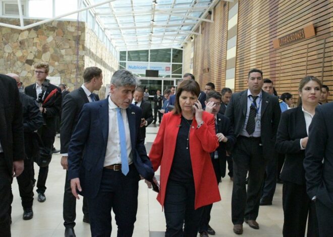 En medio de versiones cruzadas, Bullrich avisa que no quiere la jefatura de gabinete En medio de versiones cruzadas, Bullrich avisa que no quiere la jefatura de gabinete