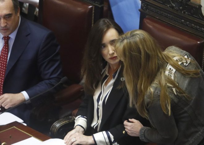 En emergencia, Villarruel busca un cuarto intermedio para que el Senado no anule los fondos de la SIDE En emergencia, Villarruel busca un cuarto intermedio para que el Senado no anule los fondos de la SIDE