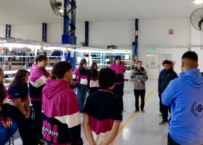 Estudiantes de la Escuela Técnica N°7 iniciaron su camino profesional Estudiantes de la Escuela Técnica N°7 iniciaron su camino profesional