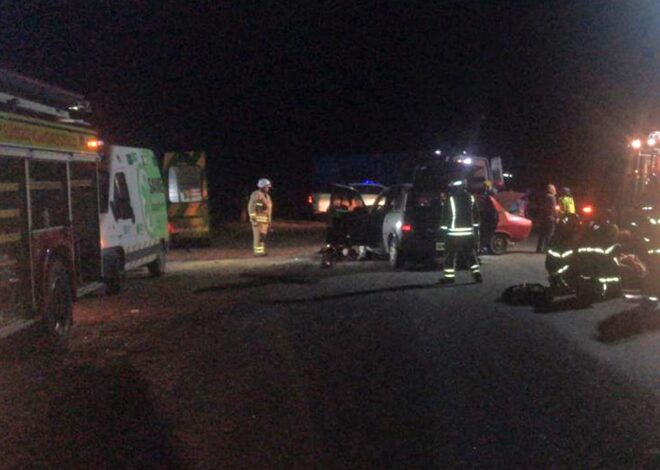 Volvían de un cumpleaños. Iban ocho en un auto viejo y chocaron de frente en la ruta: un bebé y tres adultos muertos Volvían de un cumpleaños. Iban ocho en un auto viejo y chocaron de frente en la ruta: un bebé y tres adultos muertos