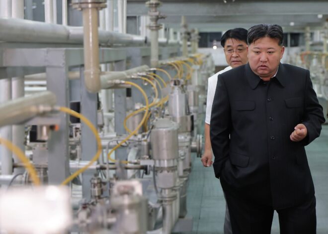 Corea del Norte muestra las primeras fotos de un centro prohibido de enriquecimiento de uranio, clave para las bombas nucleares Corea del Norte muestra las primeras fotos de un centro prohibido de enriquecimiento de uranio, clave para las bombas nucleares