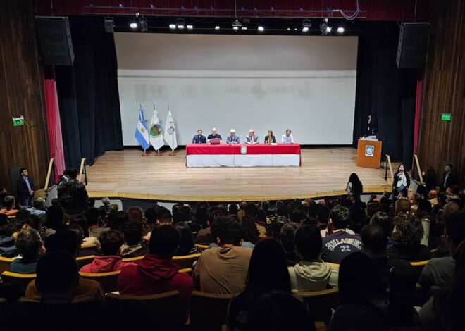 La 109° reunión de físicos argentinos fue inaugurada con presencia del Gobernador La 109° reunión de físicos argentinos fue inaugurada con presencia del Gobernador