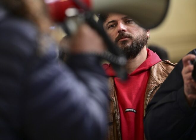Grabois apuntó al Gobierno por el allanamiento a una dirigente: "Están cruzando una línea roja"