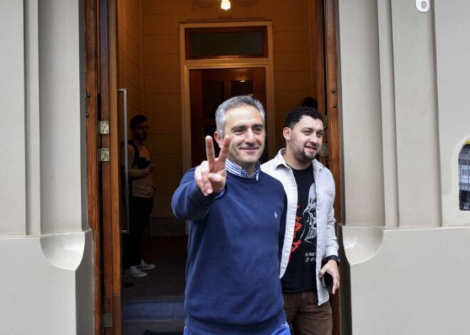 Larroque junta avales para competir contra Cristina
