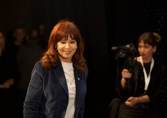 Cristina armó lista con Mayans, Corpacci y Pignanelli: "Yo tomé esta decisión para que haya unidad, ahora no vengan a bajarme" Cristina armó lista con Mayans, Corpacci y Pignanelli: "Yo tomé esta decisión para que haya unidad, ahora no vengan a bajarme"
