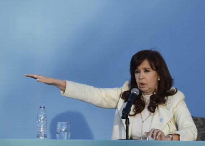 Cristina confirmó que quiere ser presidenta del PJ y buscan que Quintela se baje Cristina confirmó que quiere ser presidenta del PJ y buscan que Quintela se baje