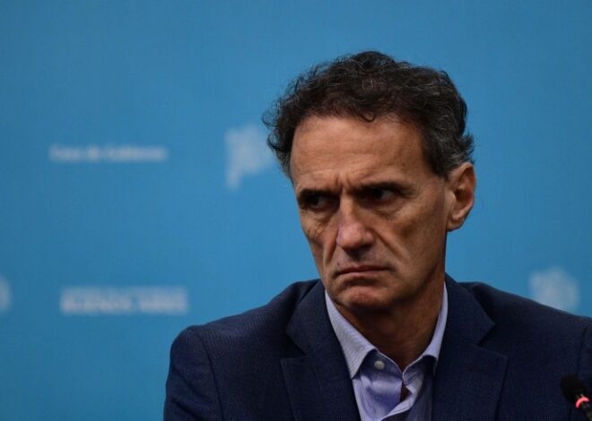 El peronismo cruza a Caputo por el cierre del Enohsa y advierte por la parálisis total de las obras de agua y cloacas El peronismo cruza a Caputo por el cierre del Enohsa y advierte por la parálisis total de las obras de agua y cloacas