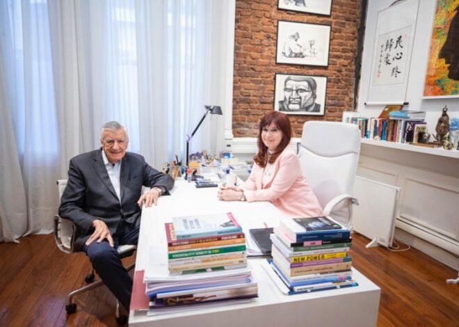 Cristina avanza con su estrategia de captura por goteo, pero los gobernadores resisten en silencio Cristina avanza con su estrategia de captura por goteo, pero los gobernadores resisten en silencio