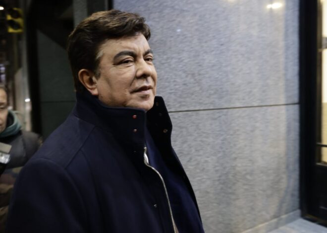 El intendente Fernando Espinoza accedió a someterse a una pericia psiquiátrica en la causa por presunto abuso sexual El intendente Fernando Espinoza accedió a someterse a una pericia psiquiátrica en la causa por presunto abuso sexual