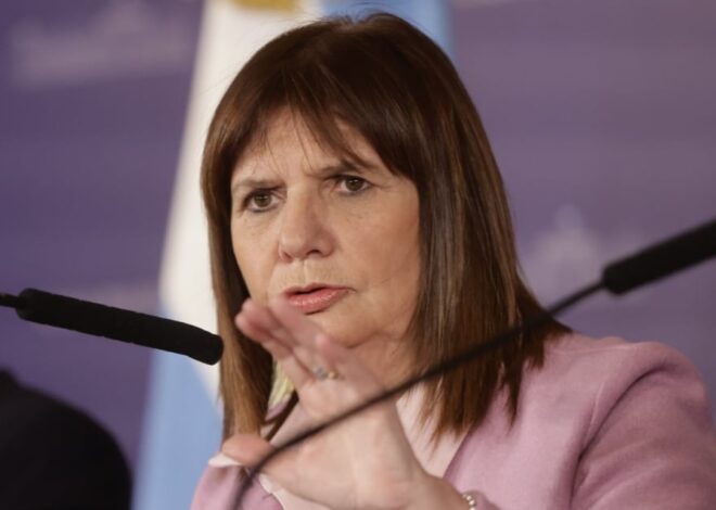 Bullrich dijo que los alumnos que toman universidades quieren “generar una revuelta” como en Chile