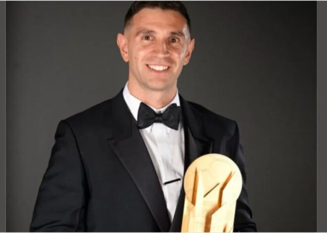 Dibu Martínez viajó a Francia rumbo a la gala del Balón de Oro y sorprendió con el menú que eligió en el avión
