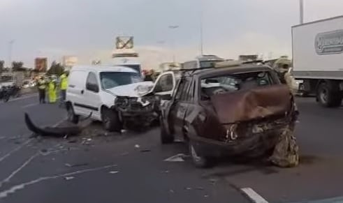 Chocaron dos autos en la Panamericana y falleció un hombre de 75 años