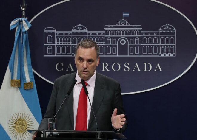El Gobierno prohibió los cargos hereditarios en el Estado