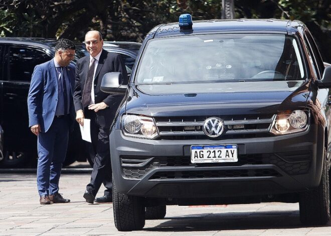 Francos buscó bajar la tensión con Villarruel y pidió "no tomar al pie de la letra" los dichos de Milei Francos buscó bajar la tensión con Villarruel y pidió "no tomar al pie de la letra" los dichos de Milei