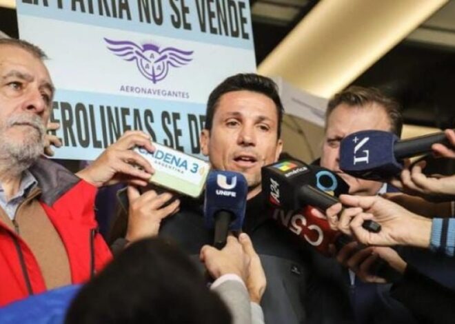Aerolíneas acordó un aumento salarial del 16% y cerró el conflicto con los gremios