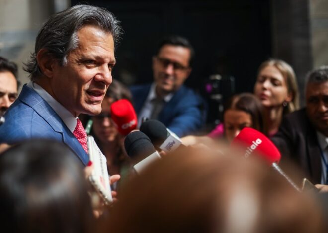 Brasil vuelve a devaluar el Real y le mete presión al atraso cambiario de Milei