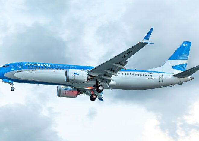 El Gobierno advirtió sobre Aerolíneas Argentinas: “Si no la aceptan los empleados, se cerrará”