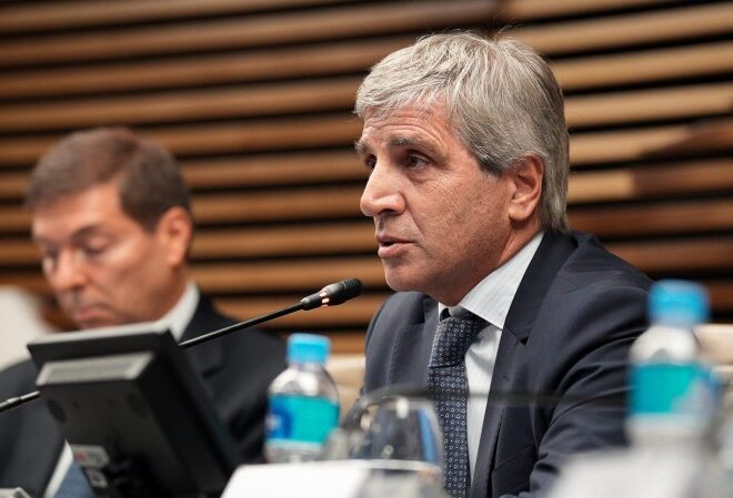 El lado oscuro del modelo: se desploma el consumo y el salario mínimo está peor que en 2001 El lado oscuro del modelo: se desploma el consumo y el salario mínimo está peor que en 2001