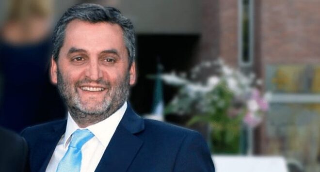 Otro gerente libertario sacó pasajes 20 veces más baratos por Aerolíneas y se fue a la playa en Brasil Otro gerente libertario sacó pasajes 20 veces más baratos por Aerolíneas y se fue a la playa en Brasil