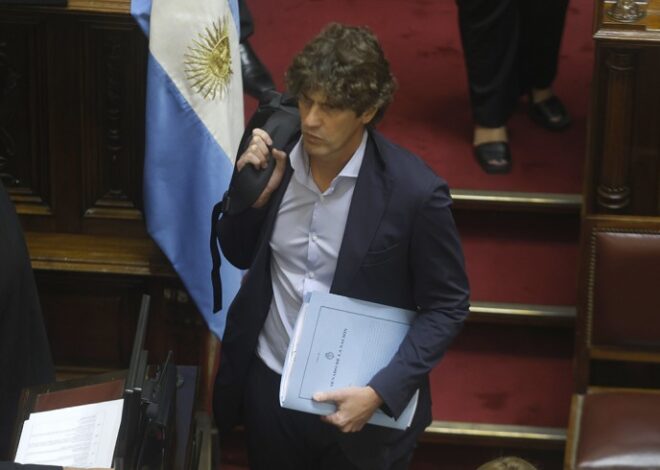 La amenaza de Milei de intervenir la provincia empuja un frente republicano: de Cristina a Lousteau lo condenaron