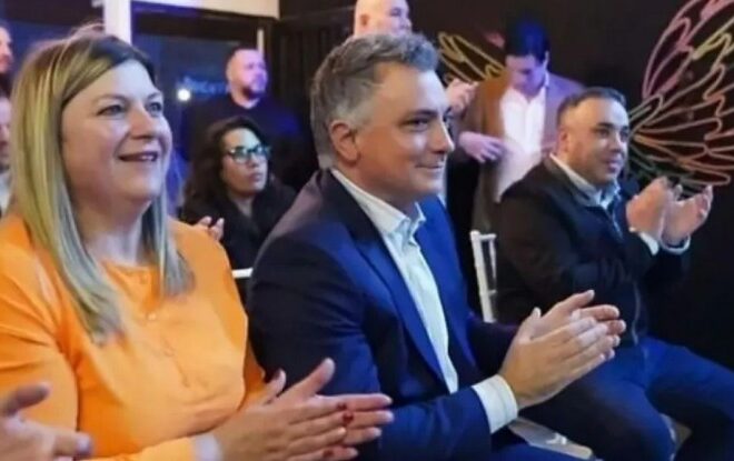 Santiago Caputo vinculó a Pareja con los barras porque lo dejaron afuera de la foto Santiago Caputo vinculó a Pareja con los barras porque lo dejaron afuera de la foto
