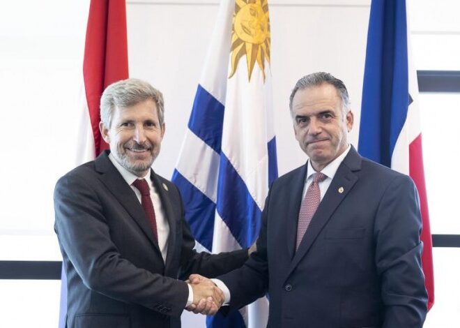 Orsi recibió a Frigerio en Uruguay y dijo que "a partir de ahora el diálogo será natural" Orsi recibió a Frigerio en Uruguay y dijo que "a partir de ahora el diálogo será natural"