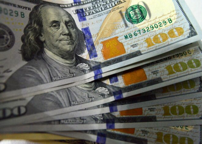 Dólar hoy: siguen en alza el blue y los financieros mientras el Gobierno discute el acuerdo con el FMI