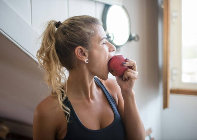 El hábito que aumenta de peso aun haciendo ejercicio y comiendo bien, según los especialistas