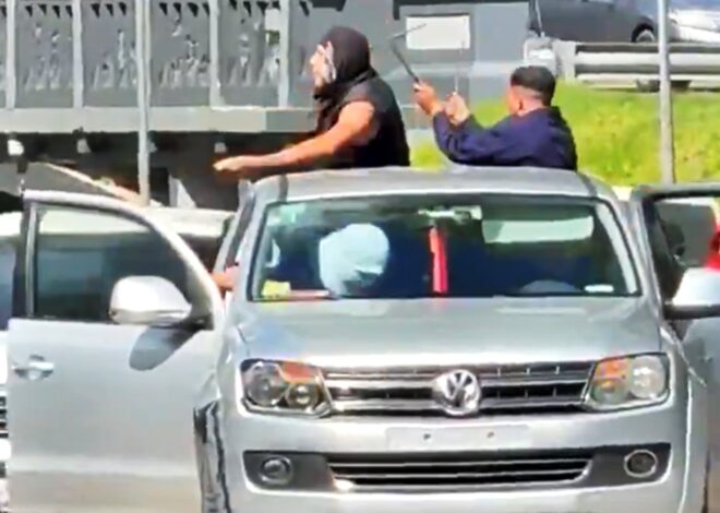 Barrabravas y sindicalistas se enfrentaron a tiros en el hospital de Gonnet Barrabravas y sindicalistas se enfrentaron a tiros en el hospital de Gonnet
