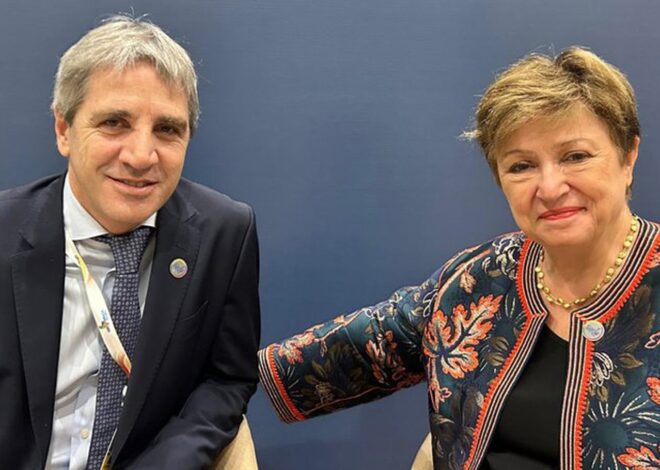 Caputo dijo que la política cambiaria que fijen con el FMI “no va a afectar a la gente” y que no habrá salto devaluatorio