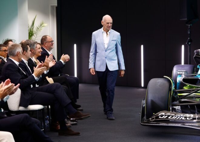 Newey revela su primer "objetivo" en Aston Martin tras dejar Red Bull Newey revela su primer "objetivo" en Aston Martin tras dejar Red Bull