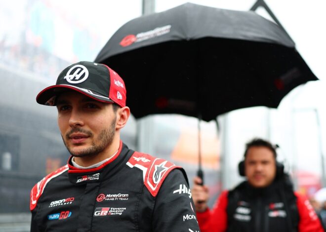 Ocon, sobre el rendimiento de Haas: "Bastante inesperado estar donde estamos"